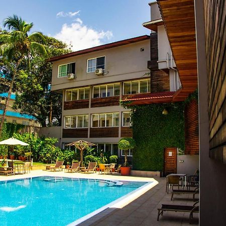 Mamba Point Hotel モンロビア エクステリア 写真