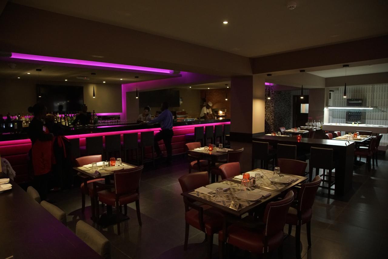 Mamba Point Hotel モンロビア エクステリア 写真