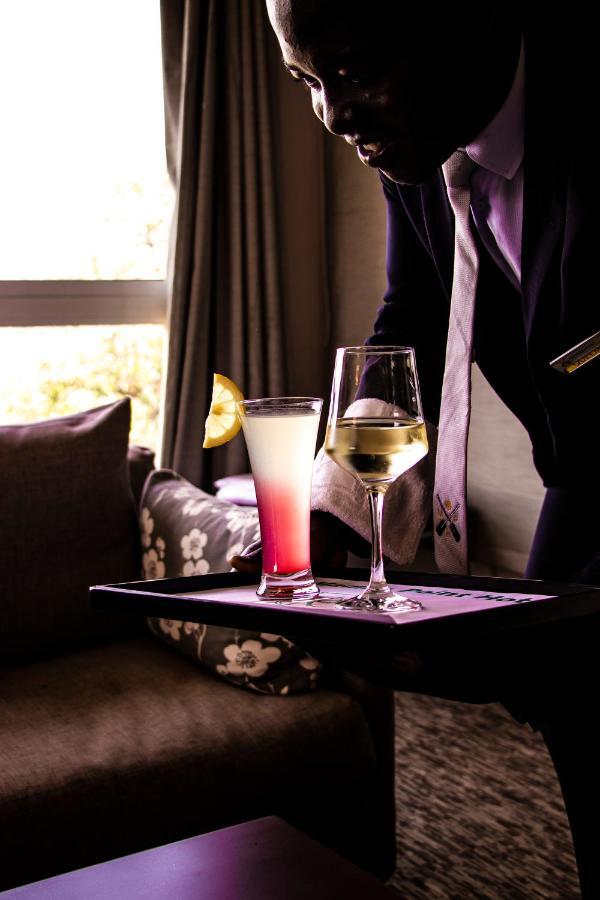 Mamba Point Hotel モンロビア エクステリア 写真
